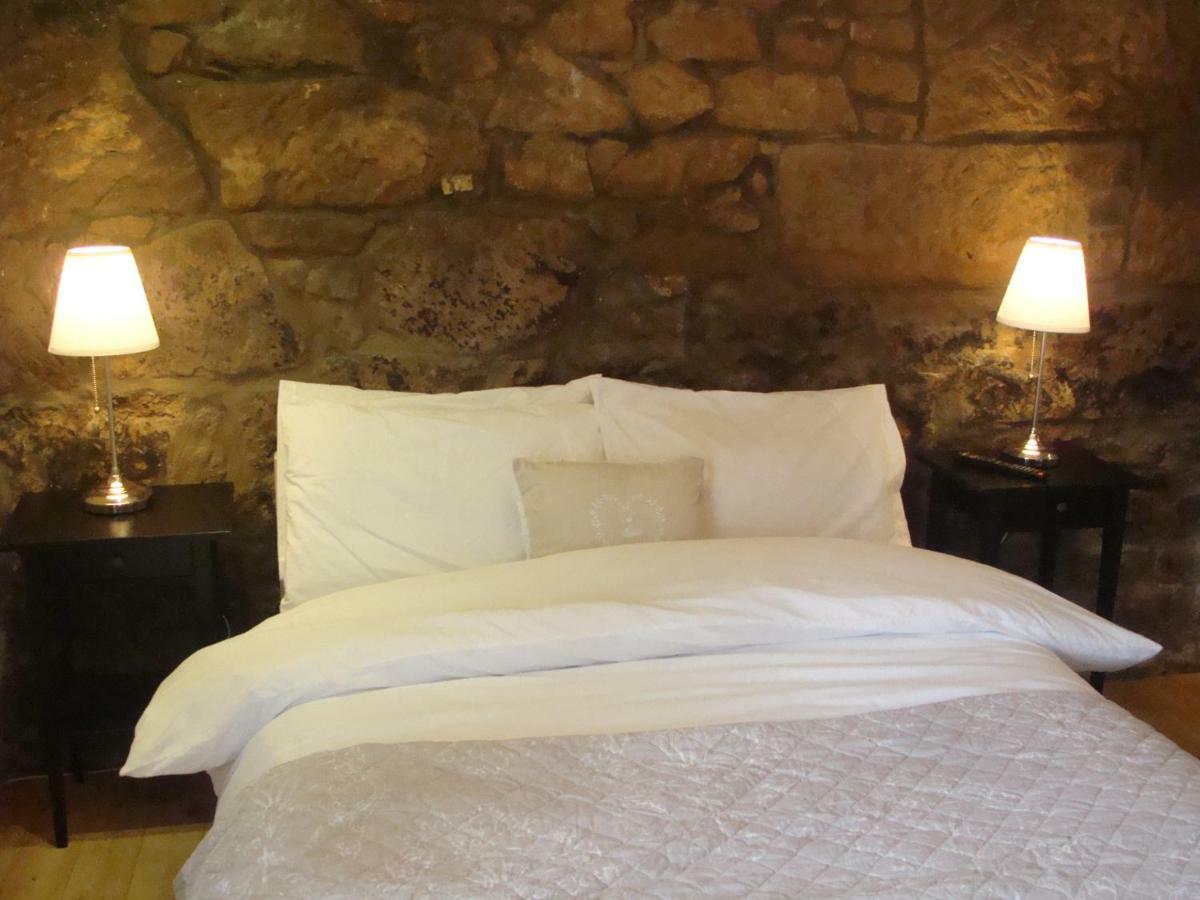 Riggend Farm Bed And Breakfast Airdrie Buitenkant foto